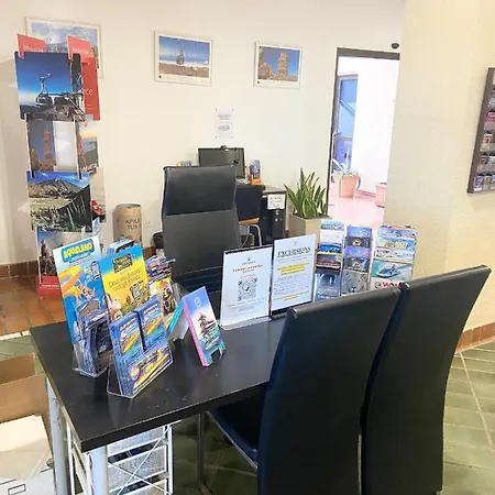 Floor, Panoramic Studio, Heated Pool 아파트