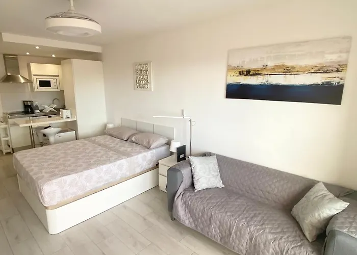 Floor, Panoramic Studio, Heated Pool Apartamento Los Cristianos (Tenerife)