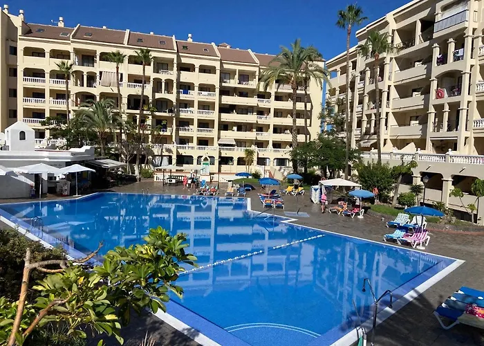 Floor, Panoramic Studio, Heated Pool Apartamento